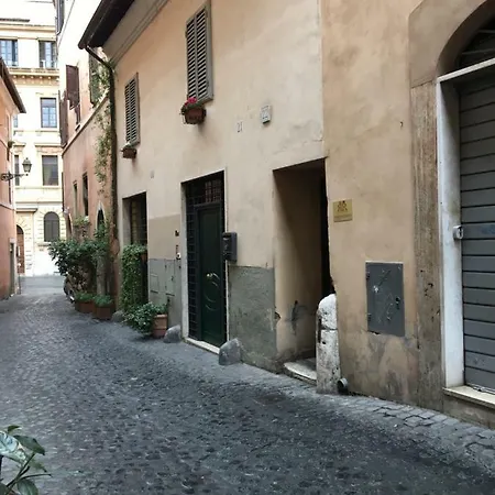 Bb Il Re Reginella Róma