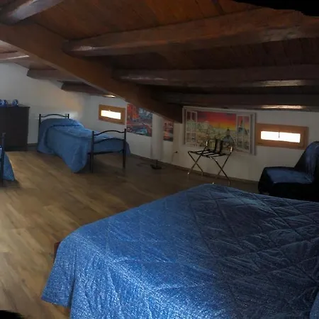 Bb Il Re Reginella Róma